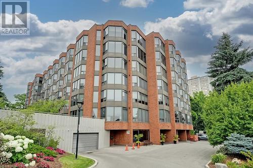 2121 Lakeshore Road Unit# 401, Burlington, ON - Outdoor With Facade