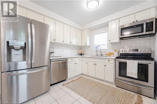 831 Maple Avenue, Milton, ON - Indoor Photo Showing Kitchen With Stainless Steel Kitchen