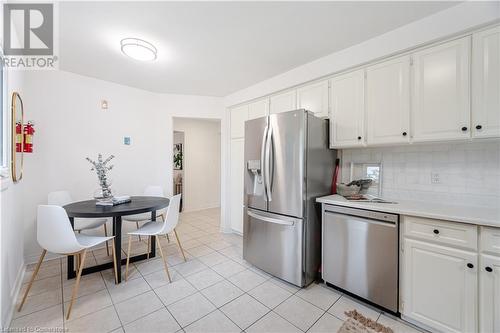 831 Maple Avenue, Milton, ON - Indoor Photo Showing Kitchen With Stainless Steel Kitchen