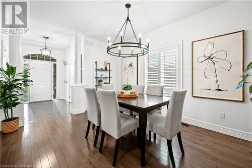 20 Blackburn Lane, Hamilton, ON - Indoor Photo Showing Dining Room