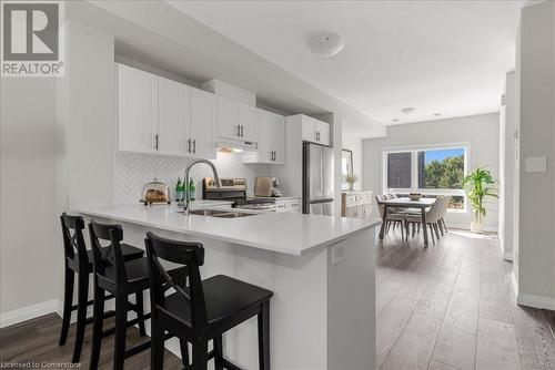 720 Grey Street Unit# 22, Brantford, ON - Indoor Photo Showing Kitchen With Double Sink With Upgraded Kitchen