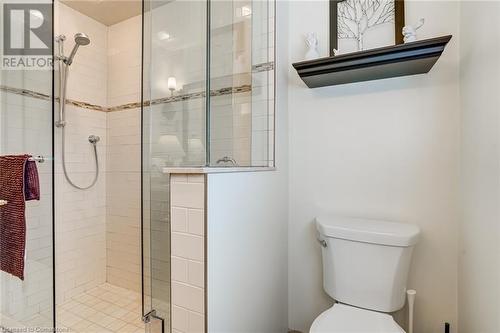 1331 Tyandaga Park Drive, Burlington, ON - Indoor Photo Showing Bathroom