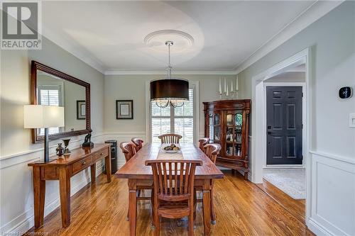 1331 Tyandaga Park Drive, Burlington, ON - Indoor Photo Showing Dining Room