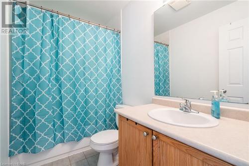 63 Fiddlehead Crescent, Waterdown, ON - Indoor Photo Showing Bathroom