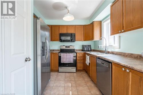 63 Fiddlehead Crescent, Waterdown, ON - Indoor Photo Showing Kitchen With Double Sink