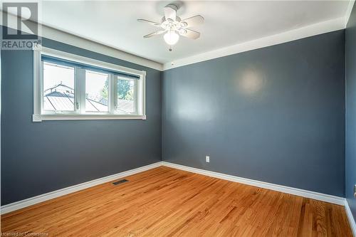 2nd bedroom - 5 Lorne Avenue, Grimsby, ON - Indoor Photo Showing Other Room