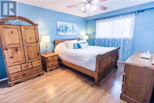 1817 Bonnymede Drive, Mississauga, ON - Indoor Photo Showing Bedroom