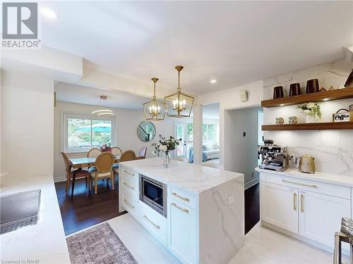 144 Old Ancaster Road, Dundas, ON - Indoor Photo Showing Kitchen