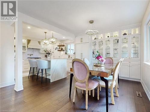 144 Old Ancaster Road, Dundas, ON - Indoor Photo Showing Dining Room