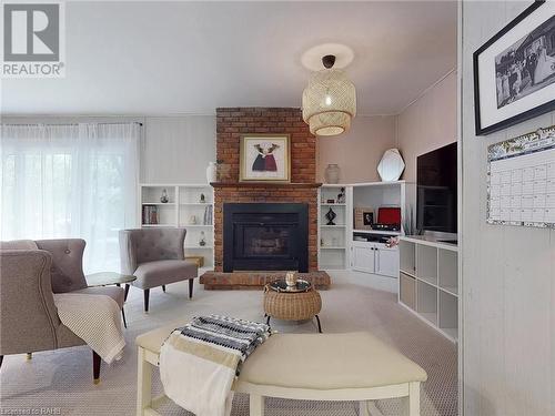 144 Old Ancaster Road, Dundas, ON - Indoor Photo Showing Living Room With Fireplace