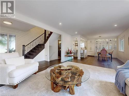 144 Old Ancaster Road, Dundas, ON - Indoor Photo Showing Living Room