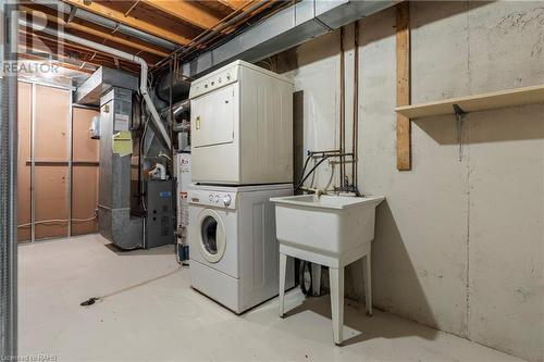 1475 Upper Gage Avenue Unit# 9, Hamilton, ON - Indoor Photo Showing Laundry Room