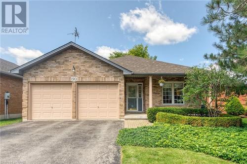 Detached Bungalow with double car garage - 190 Annabelle Street, Hamilton, ON - Outdoor