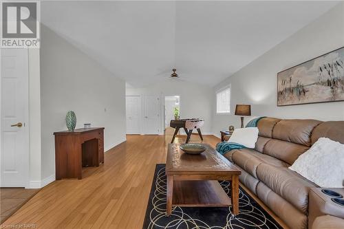 Living room with hardwood floors - 190 Annabelle Street, Hamilton, ON - Indoor Photo Showing Living Room