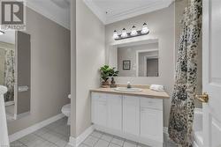 Main floor bath with crown molding - 