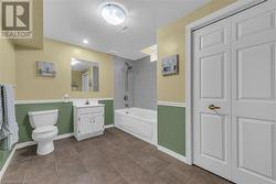 Full bath with in suite closet space - 