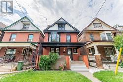 15 Barnesdale Avenue N  Hamilton, ON L8L 6R4