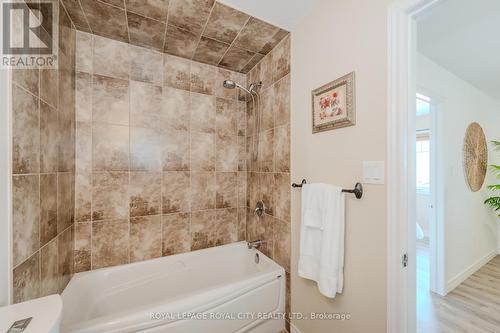 205 Eden Oak Trail, Kitchener, ON - Indoor Photo Showing Bathroom