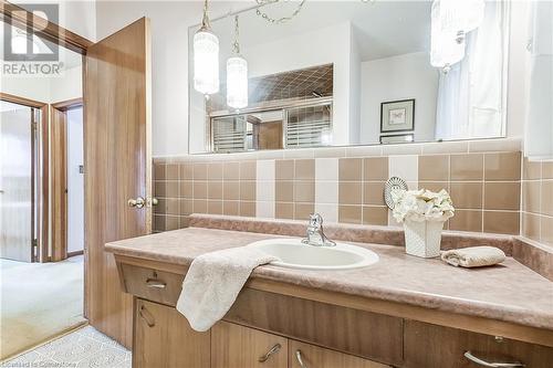 69 Orphir Road, Hamilton, ON - Indoor Photo Showing Bathroom