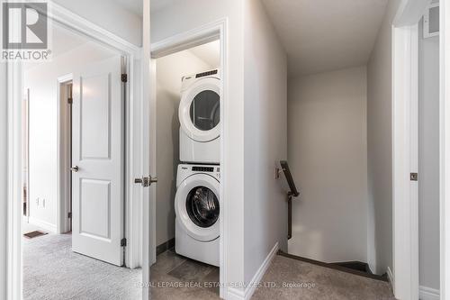 7 Mia Drive, Hamilton, ON - Indoor Photo Showing Laundry Room