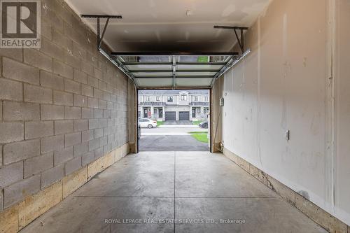 7 Mia Drive, Hamilton, ON - Indoor Photo Showing Garage