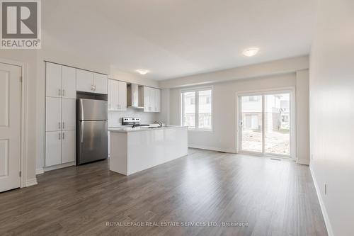 7 Mia Drive, Hamilton, ON - Indoor Photo Showing Kitchen With Stainless Steel Kitchen