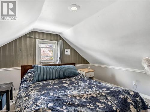 214 Church Street, Haldimand County, ON - Indoor Photo Showing Bedroom