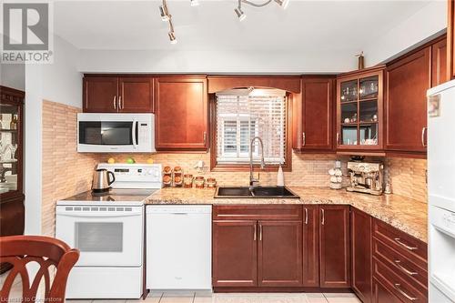 16 Chelsea Crescent, Hamilton, ON - Indoor Photo Showing Kitchen With Double Sink