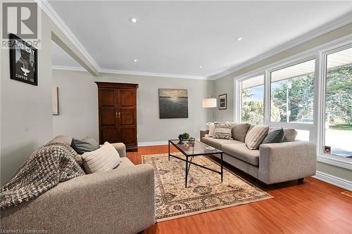 11 Douglas Road, Ancaster, ON - Indoor Photo Showing Living Room