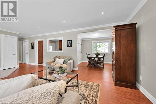 11 Douglas Road, Ancaster, ON - Indoor Photo Showing Living Room