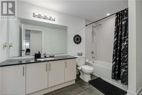 8 Culinary Lane Unit# 201, Barrie, ON - Indoor Photo Showing Bathroom