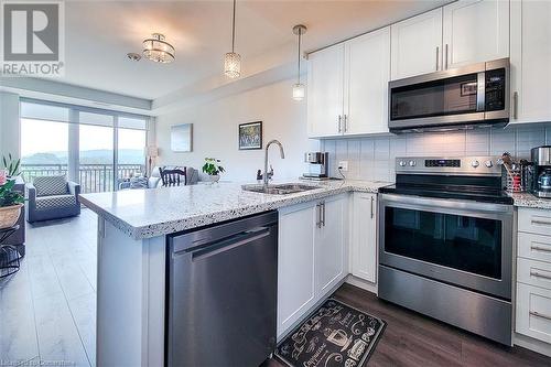 2750 King Street E Unit# 515, Hamilton, ON - Indoor Photo Showing Kitchen