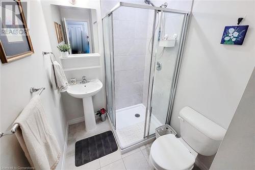 2750 King Street E Unit# 515, Hamilton, ON - Indoor Photo Showing Bathroom