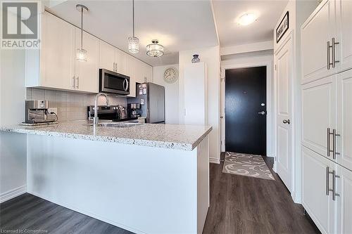 2750 King Street E Unit# 515, Hamilton, ON - Indoor Photo Showing Kitchen With Upgraded Kitchen