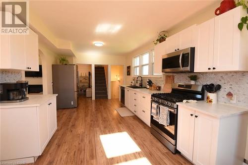 2951 Chippawa Road, Port Colborne, ON - Indoor Photo Showing Kitchen