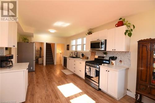 2951 Chippawa Road, Port Colborne, ON - Indoor Photo Showing Kitchen