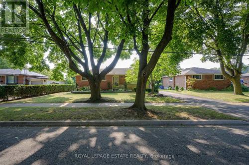 3198 Sprucehill Avenue, Burlington, ON - Outdoor