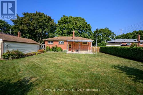 3198 Sprucehill Avenue, Burlington (Roseland), ON - Outdoor