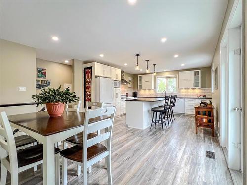 107159 Pth 10 Highway, Onanole, MB - Indoor Photo Showing Dining Room