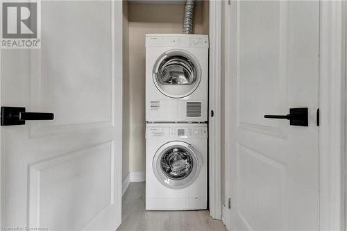 2009 Brampton Street, Hamilton, ON - Indoor Photo Showing Laundry Room