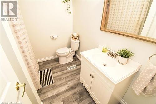 5 Hillcrest Road, Port Colborne, ON - Indoor Photo Showing Bathroom