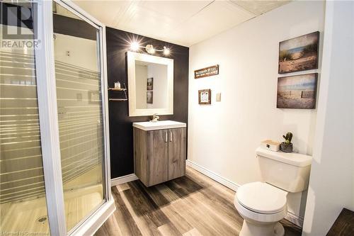 5 Hillcrest Road, Port Colborne, ON - Indoor Photo Showing Bathroom