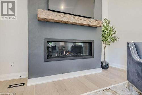 554 Clark Avenue, Burlington, ON - Indoor Photo Showing Living Room With Fireplace