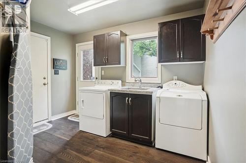 126 Gurnett Drive, Hamilton, ON - Indoor Photo Showing Laundry Room