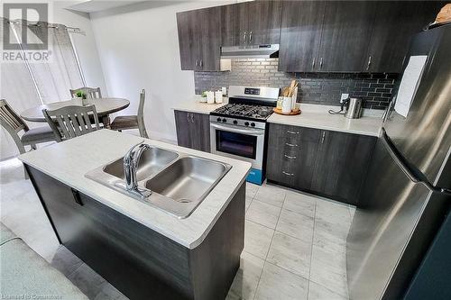 520 Grey Street Unit# 52, Brantford, ON - Indoor Photo Showing Kitchen With Stainless Steel Kitchen With Double Sink With Upgraded Kitchen