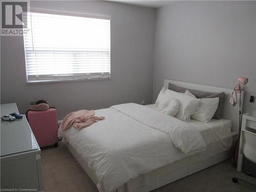 485 Thorold Road Unit# 321, Welland, ON - Indoor Photo Showing Bedroom