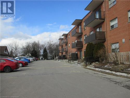 485 Thorold Road Unit# 321, Welland, ON - Outdoor With Balcony