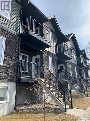 2 1237 3Rd Street, Estevan, SK - Outdoor With Balcony