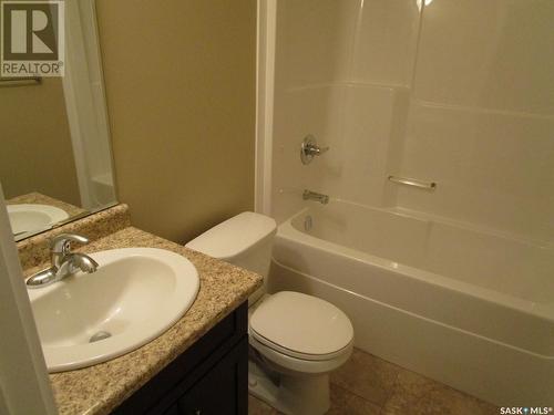 2 1237 3Rd Street, Estevan, SK - Indoor Photo Showing Bathroom