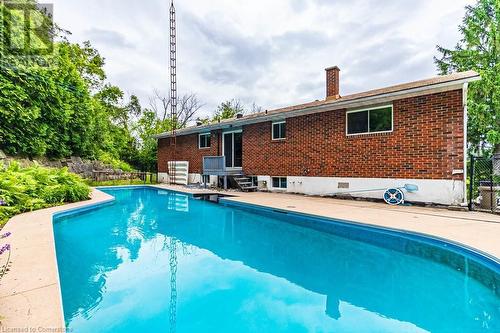 640 Governors Road, Dundas, ON - Outdoor With In Ground Pool With Backyard